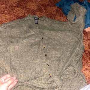 Rue 21 lightweight sweater